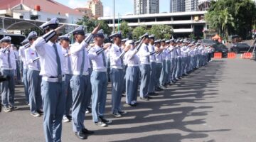 Kapolda Metro Jaya Pimpin Apel Saka Bhayangkara dan Patroli Keamanan Sekolah: Perkuat Peran Siswa Jaga Keamanan Lingkungan Sekolah
