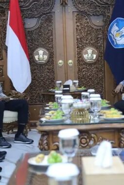 BNN DAN KEMENDIKDASMEN BERSINERGI: KURIKULUM ANTINARKOBA “IKAN BERSINAR” SIAP MASUK SEKOLAH MULAI PAUD HINGGA SMA